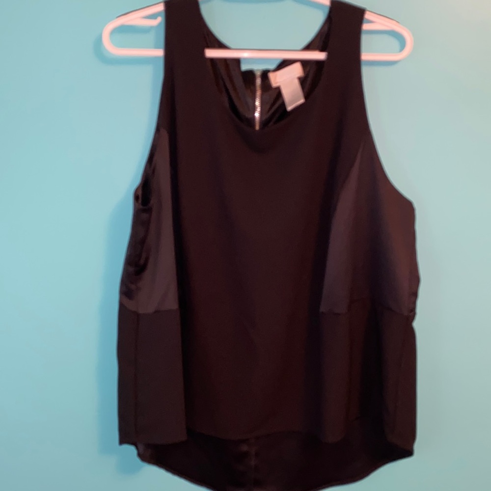 Black swing high low top